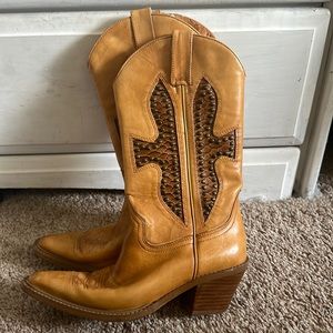 Frye Baker Audrey womens cowboy Boots 5